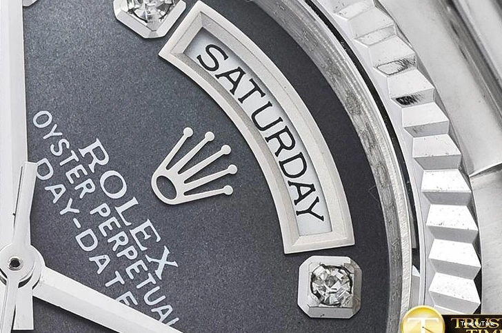 0114 RDD0214B – DayDate 36mm GoAnywhere 682